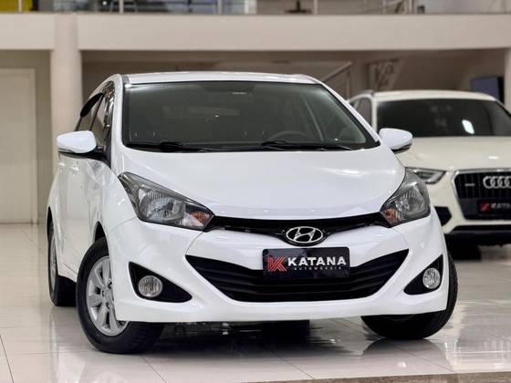 HYUNDAI HB20 1.6 COMFORT PLUS 16V FLEX 4P AUTOMÁTICO HYUNDAI HB20 1.6 COMFORT PLUS 16V FLEX 4P AUTOMÁTICO